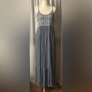 Sim and Sam Embroidered Sleevless Maxi Dress, Size Medium.